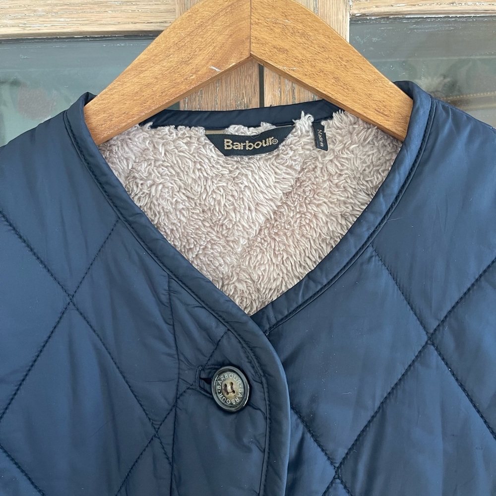 Barbour Navy Quilted Lined Women's Puffer Jacket - Picture 2 of 5